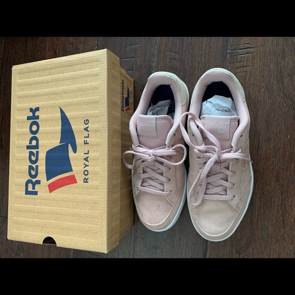 Reebok classic shoes - Picture 1 of 5